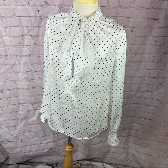White House Black Market Tops - White House Black Market Puff Sleeve Blouse with Tie Front sz 8 ruffle sheer